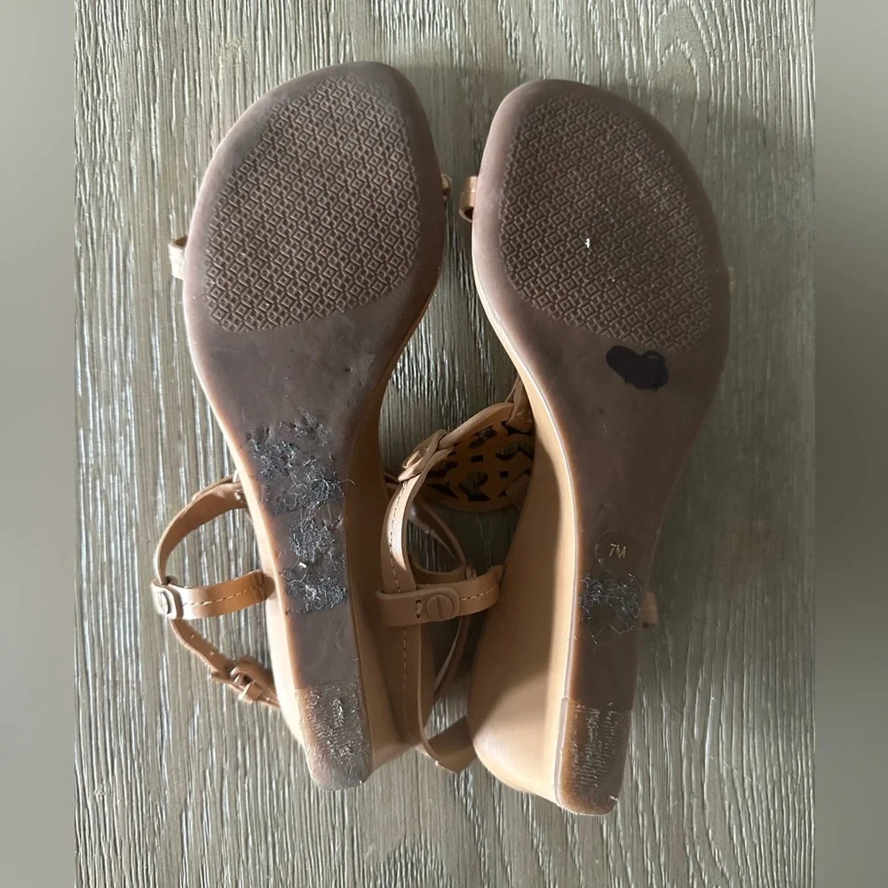Tory Burch Tan Leather Logo Wedge Sandals - Picture 3 of 8